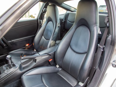 Porsche 911 CARRERA 2 27