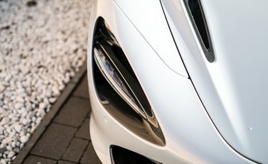 McLaren 720S Performance 26