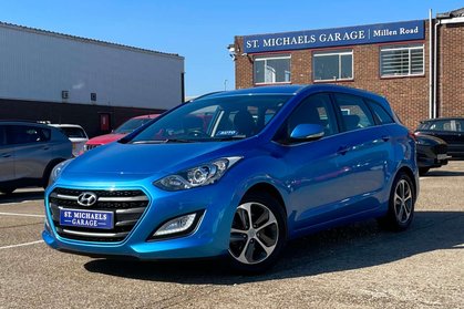 Hyundai i30 1.6 i30 SE Nav Auto 5dr