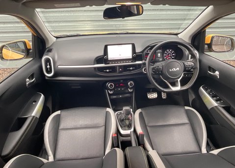 Kia Picanto 1.0 X-Line S 13