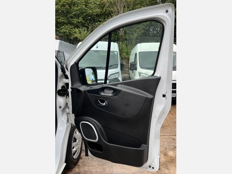 Vauxhall Vivaro 1.6 CDTi 2900 Sportive Panel Van 5dr Diesel Manual L1 H1 Euro 6 (120 ps) 21
