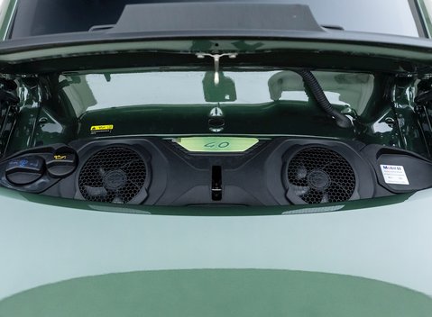 Porsche 911 (992) GT3 Touring 30