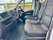 Peugeot Boxer 2.2 BLUEHDI 333 L1H1 PROFESSIONAL VAN 13