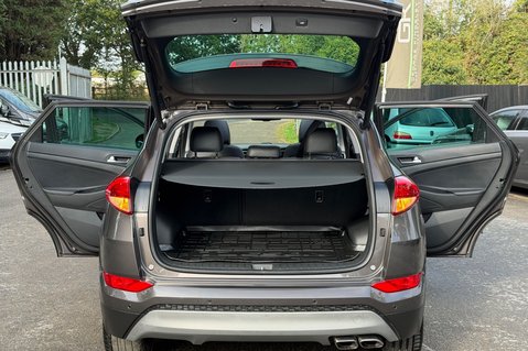 Hyundai TUCSON CRDI PREMIUM SE - 2 OWNERS - 10 HYUNDAI SERVICES  22