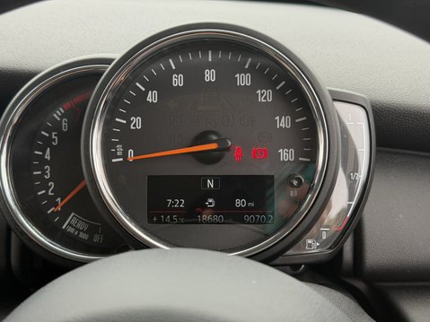 Mini Hatchback 1.5 One Classic II 3dr 21