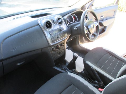 Dacia Sandero Stepway 0.9 TCe Essential Euro 6 (s/s) 5dr 15