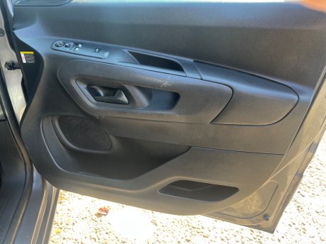 Citroen Berlingo 650 ENTERPRISE M BLUEHDI 21