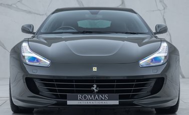 Ferrari GTC4 Lusso V12 TAILOR MADE 6