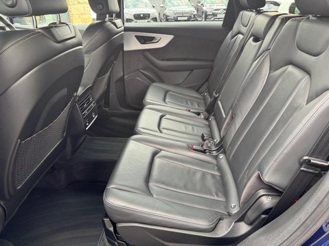 Audi Q7 TDI QUATTRO S LINE MHEV 23