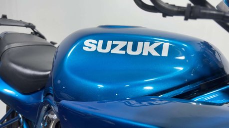 Suzuki Bandit 600 GSF 1998 27K VERY CLEAN MK1 NEW MOT ICONIC CLASSIC 600CC A2 11