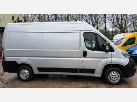 Peugeot Boxer 2.0 BlueHDi 335 Professional Panel Van 5dr Diesel Manual L2 H2 Euro 6 (130 25