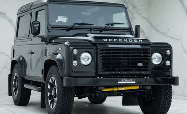 Land Rover Defender 90 XS 6