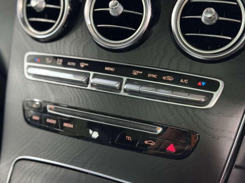 Mercedes-Benz GLC 2.1 GLC220d AMG Line (Premium) SUV 5dr Diesel G-Tronic 4MATIC Euro 6 (s/s) 47