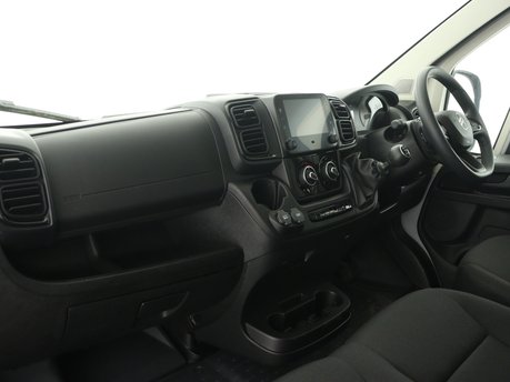 Citroen Relay 35 L2H2 2.2 BlueHDi 140 Enterprise 12