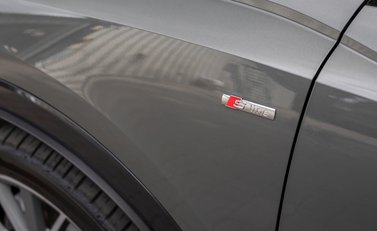 Audi Q3 TFSI 40 Quattro S Line Vorsprung 30