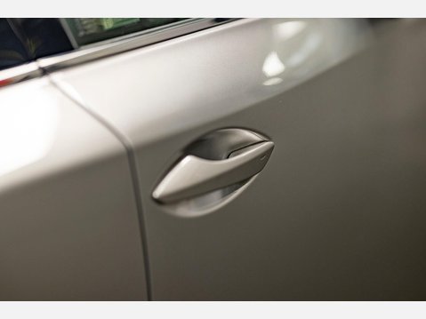 Lexus NX 2.5 300h GPF Premium SUV 5dr Petrol Hybrid E-CVT 4WD Euro 6 (s/s) (197 ps) 89