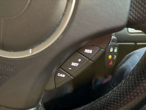 Aston Martin Vantage 4.3 Vantage V8 Auto 2dr ROADSTER 90