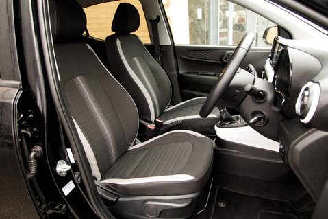 Hyundai i10 MPI PREMIUM 23