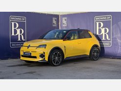 Renault 5 comfort range 52kWh iconic five Hatchback 5dr Electric Auto (150 ps) 9
