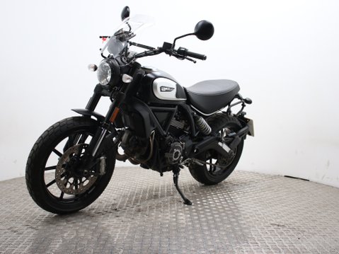Ducati Scrambler 800 SCRAMBLER ICON DARK 6