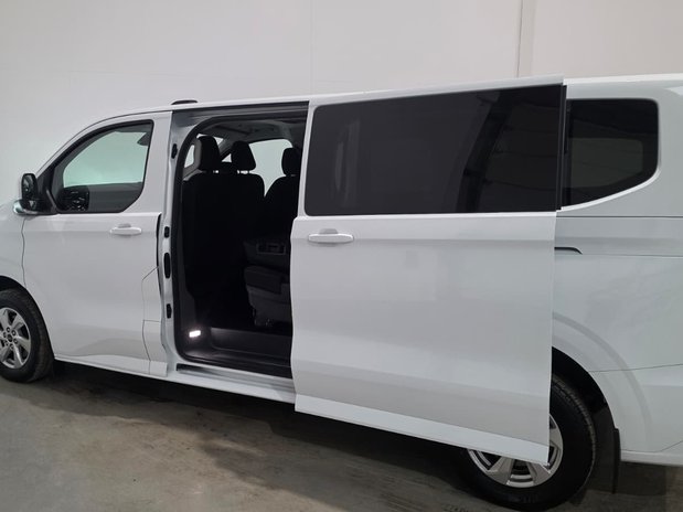 Ford Transit Custom Transit Custom 320 H1 Limited 9 Seater 2.0 Eco Blue 136ps 14