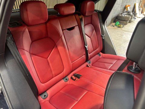 Porsche Macan 3.0 Macan S D Semi-Auto 4WD 5dr 66