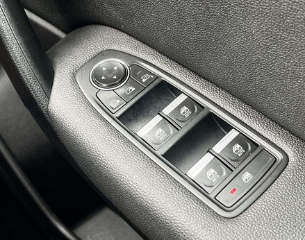 Renault Captur 1.6 Captur Techno E-Tech PHEV Auto 5dr 63