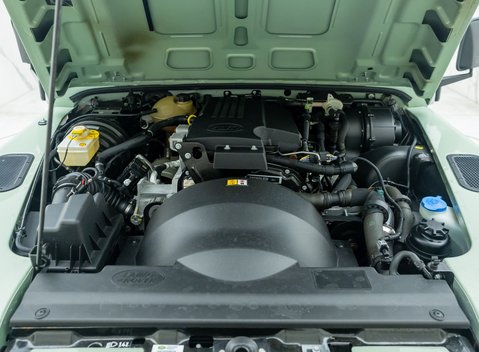 Land Rover Defender 110 HERITAGE 35