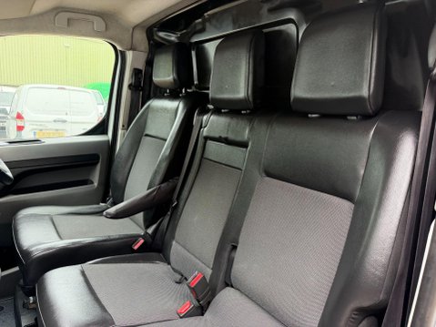 Peugeot Expert 2.0 BlueHDi 1400 Professional Plus Standard Panel Van 6dr Diesel Manual MWB 38