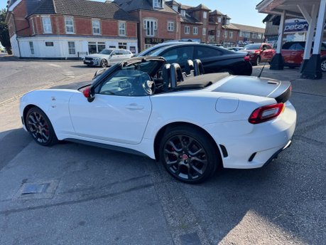 Abarth 124 Spider 1.4 MultiAir Euro 6 2dr 8