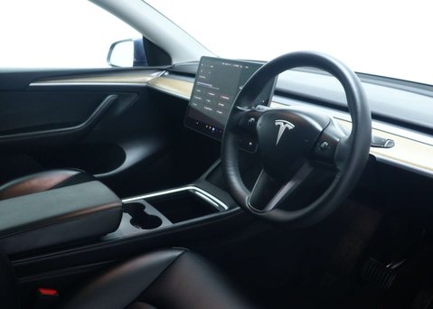 Tesla Model Y (Dual Motor) Long Range SUV 5dr Electric Auto 4WDE (384 bhp) 37