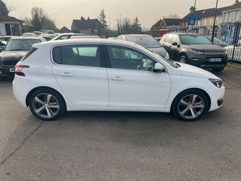 Peugeot 308 1.2 PureTech Allure Euro 6 (s/s) 5dr 7