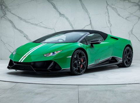 Lamborghini Huracan LP 640-4 EVO SPYDER 60th Anniversary Edition 5