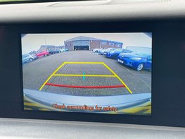 Lexus Is 2.5 IS 300h Advance CVT 4dr 39