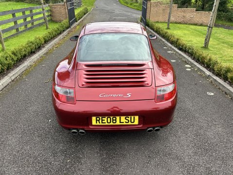 Porsche 911 CARRERA 2 S 12
