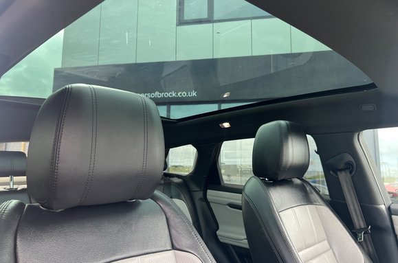 Land Rover Range Rover Evoque FIRST EDITION MHEV AUTO PAN ROOF 19