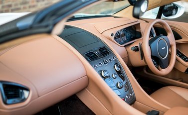 Aston Martin Zagato Vanquish Volante 17