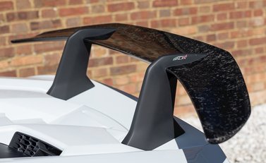 Lamborghini Huracan LP640-4 Performante 26