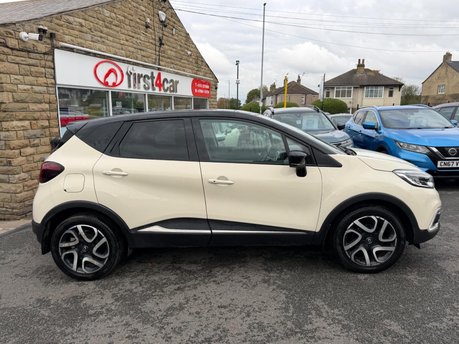 Renault Captur DYNAMIQUE S NAV TCE 8
