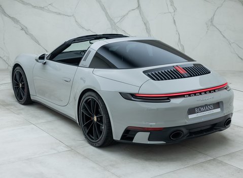 Porsche 911 Targa 4S (992) 12