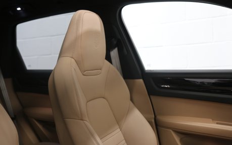 Porsche Cayenne V6 Platinum Edition - PTS Colour and Incredible Specification 26