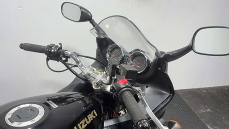 Suzuki Bandit 600 GSF 2001 ONLY 18K MK2 LONG MOT VERY CLEAN 600CC A2 BIKE 51