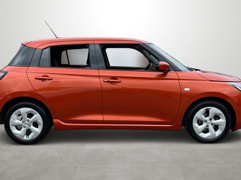 Suzuki Swift 1.2 Mild Hybrid Motion 5dr 10