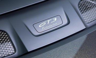 Porsche 911 GT3 Touring (992) 37