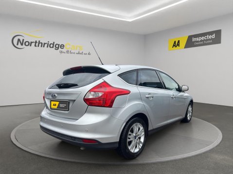 Ford Focus 1.6 Titanium Navigator Powershift Euro 5 5dr 10