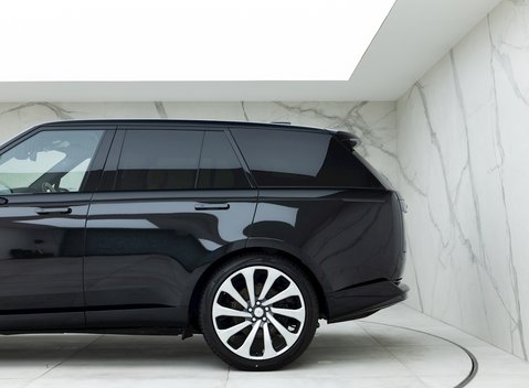 Land Rover Range Rover D350 HSE 25