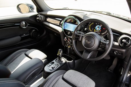 Mini Hatch COOPER S LEVEL 2