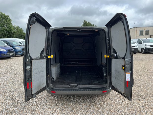 Ford Transit Custom SWB L1H1 (SOLD) 300 Limited Alloys Air Con Sensors Cruise EURO 6 9