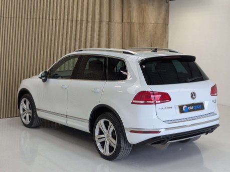 Volkswagen Touareg 3.0 Touareg V6 R-Line+ TDI BlueMotion Technology Auto 4WD 5dr 18