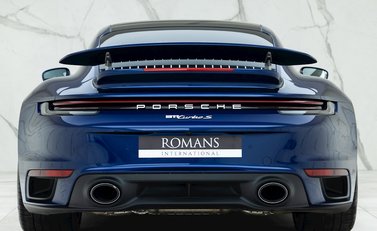 Porsche 911 (992) Turbo S 5